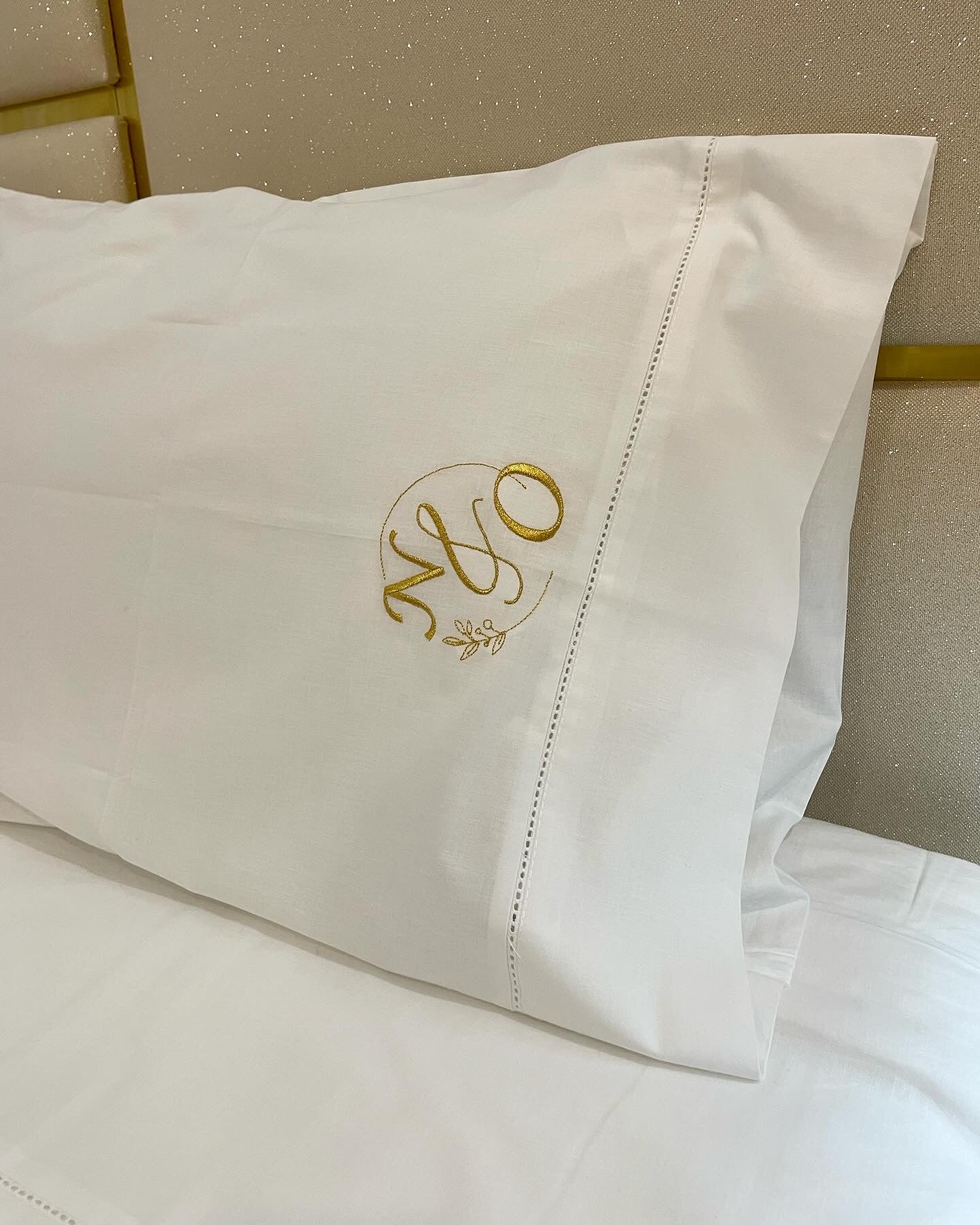 Jogo de Cama Personalizado com Bordado com Monograma e Iniciais (EXCLUSIVO)