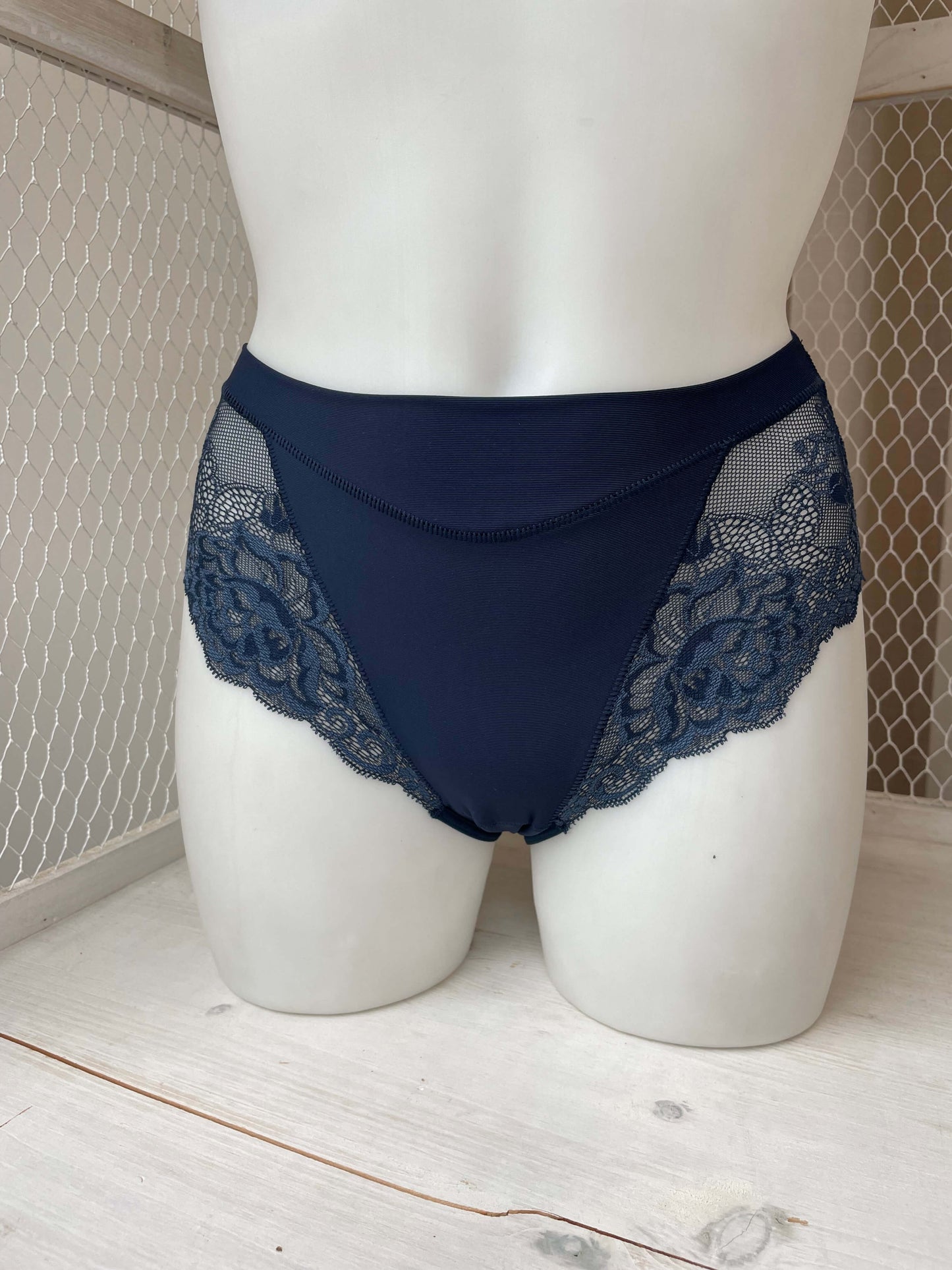 Cueca Rendada "Milano Greta Color" para Mulher