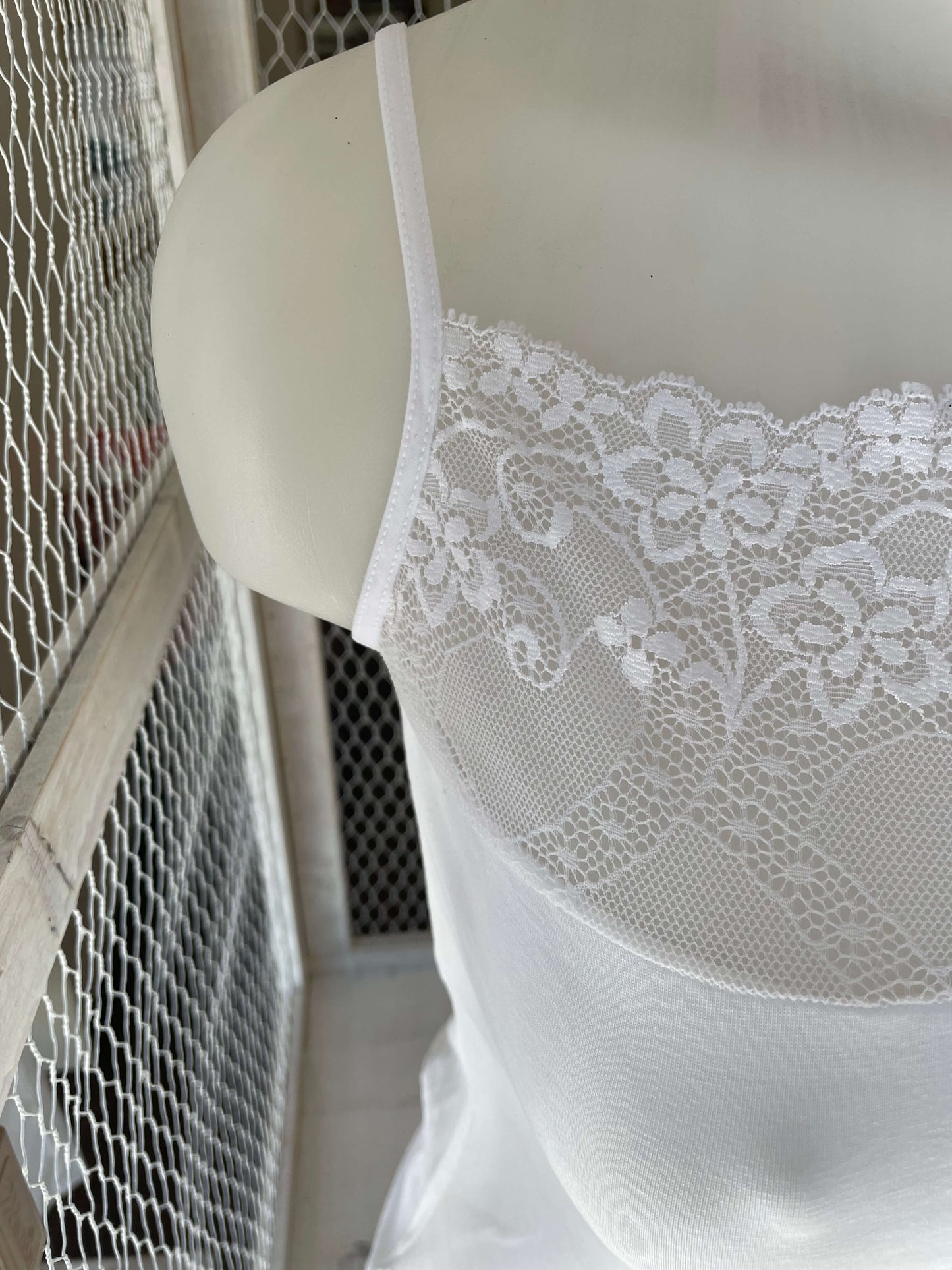 Camisola Alças Algodão "Esencial" Renda no Peito para Mulher