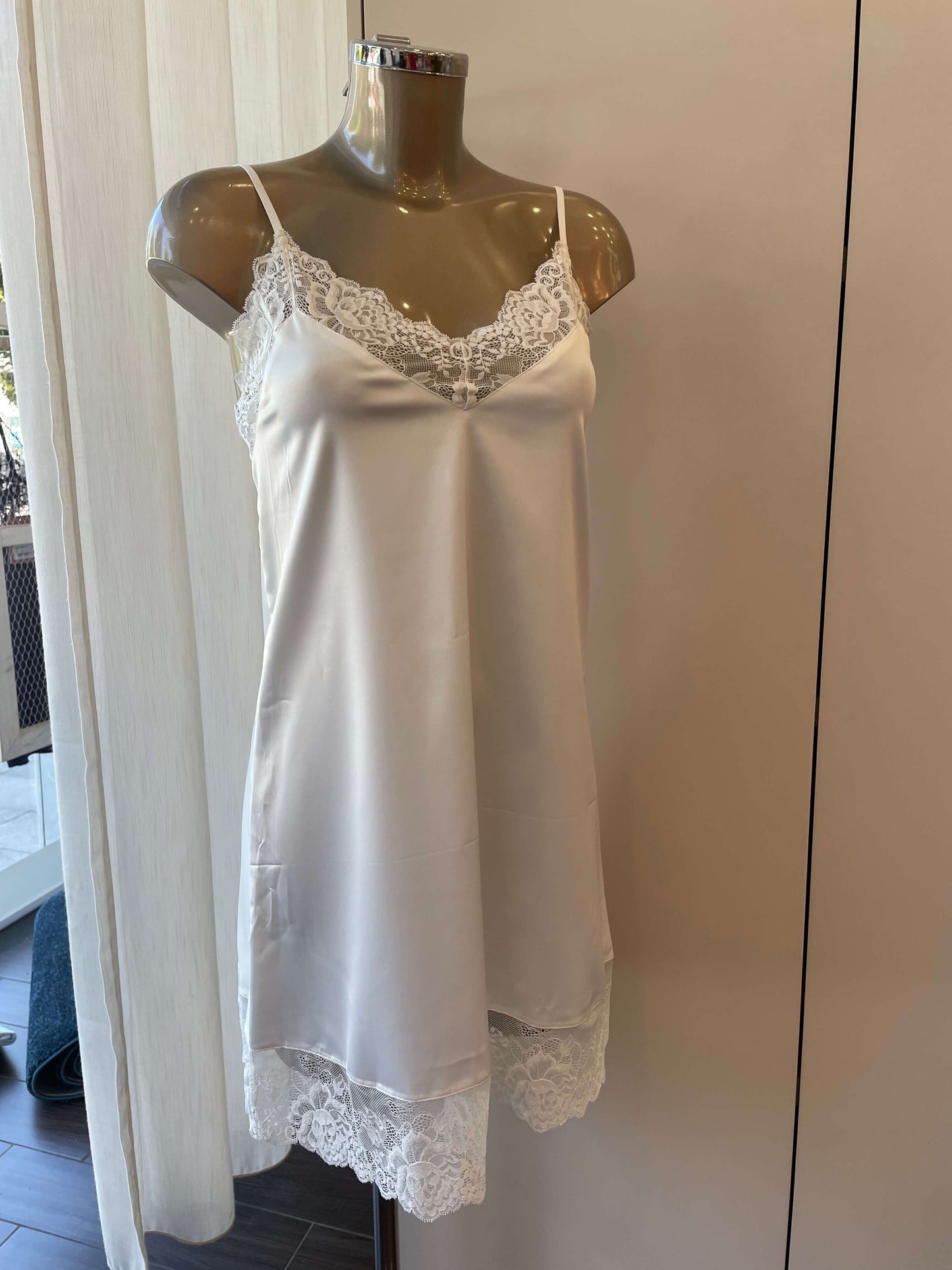 Camisa Cetim Rendada "Combi B Charm Greta" para Mulher