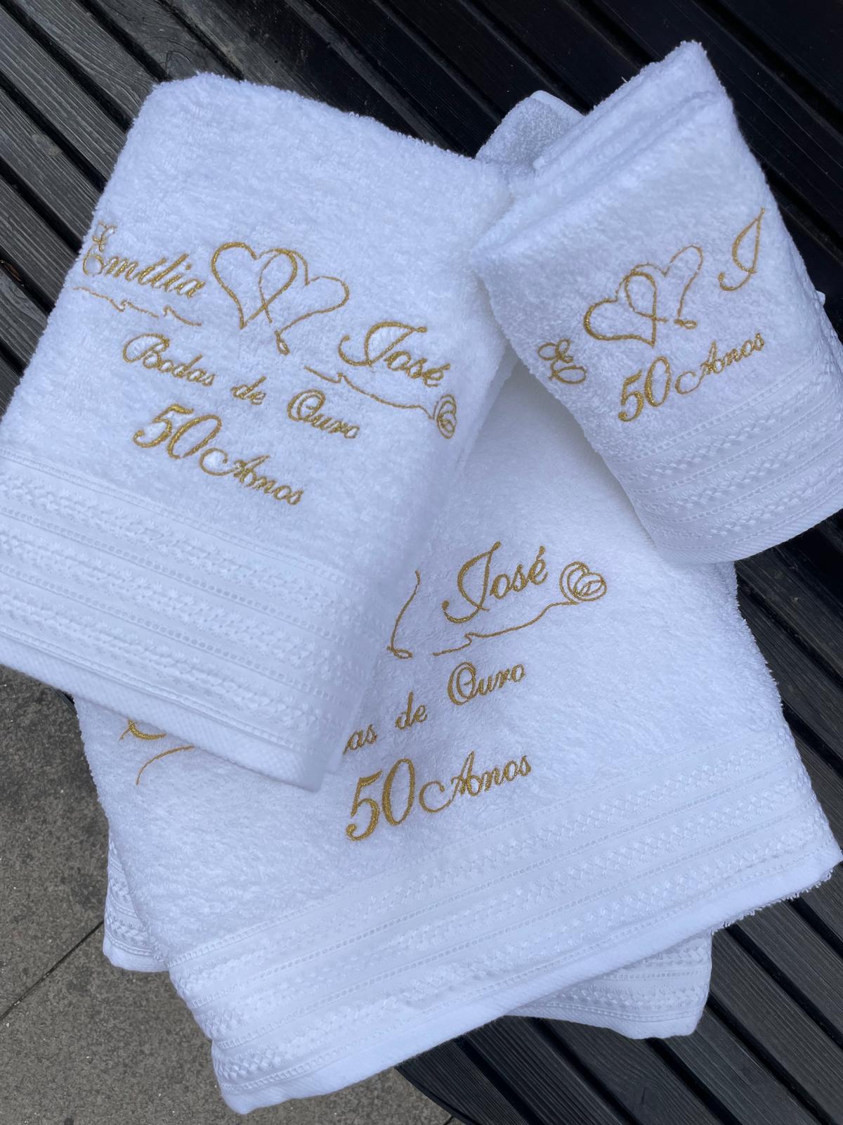 Jogo de Banho personalizado "Bodas de Prata ou de Ouro" 3 ou 6 peças - Presentes de Casamento Especiais