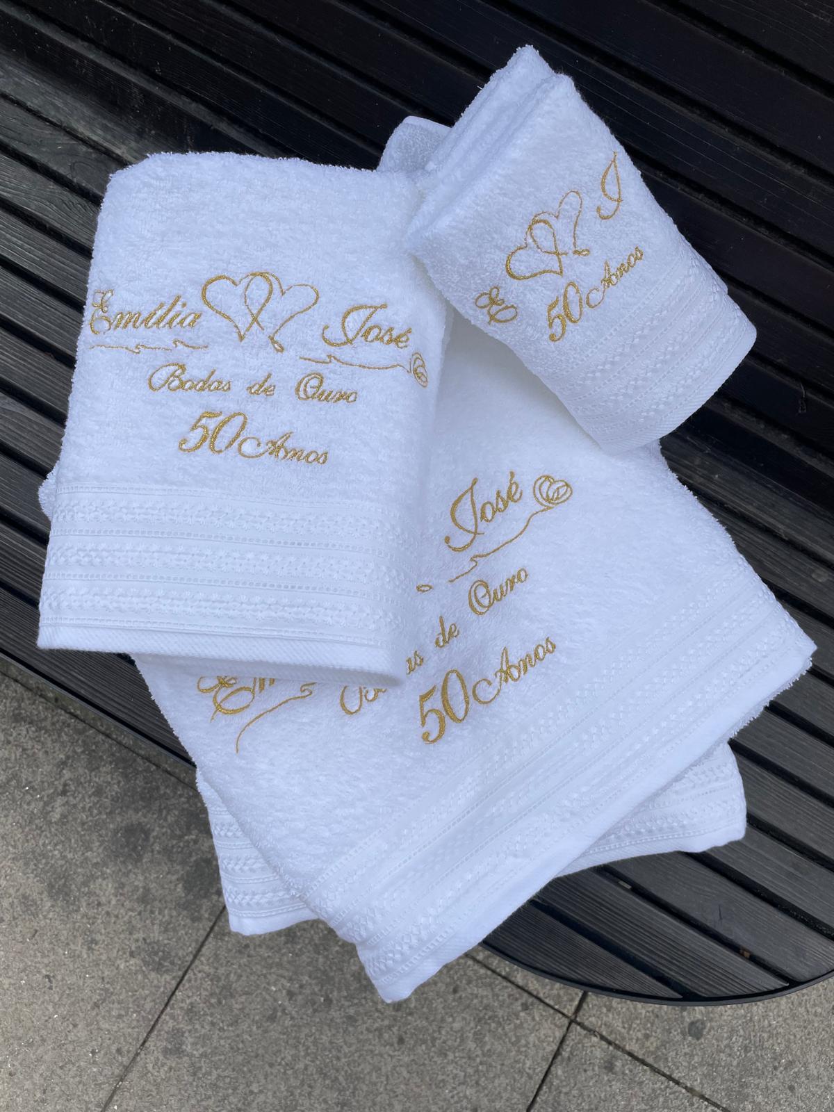 Jogo de Banho personalizado "Bodas de Prata ou de Ouro" 3 ou 6 peças - Presentes de Casamento Especiais