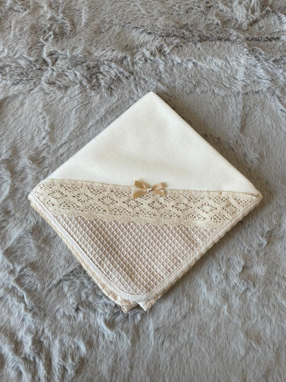 Fralda de Bebé com Renda (PERSONALIZAR)
