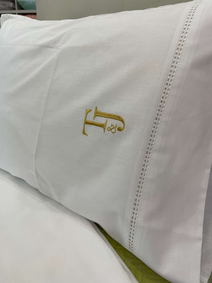 Jogo de Cama Personalizado com Bordado com Iniciais (EXCLUSIVO)