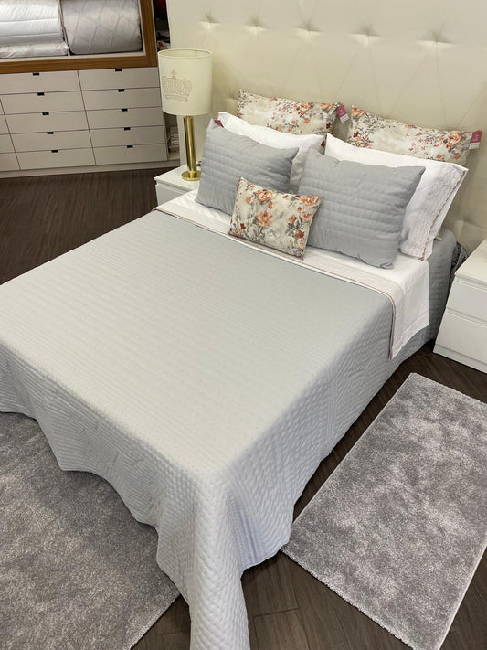 Colcha 250x270 Efeito Linho com Duas Almofadas Cheias