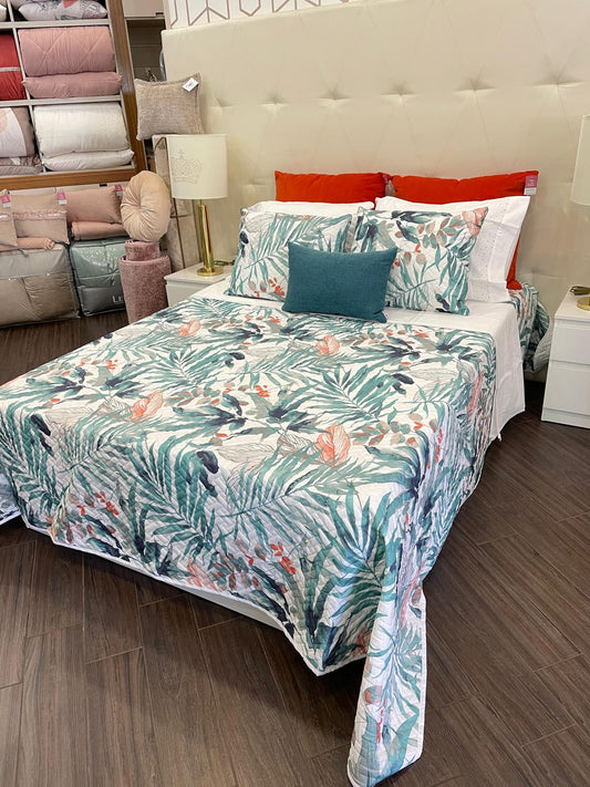Colcha Estampada 240x260 com duas almofadas cheias incluídas