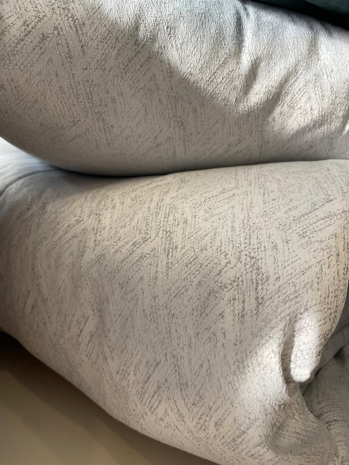 Edredon em tecido Jacquard cores neutras
