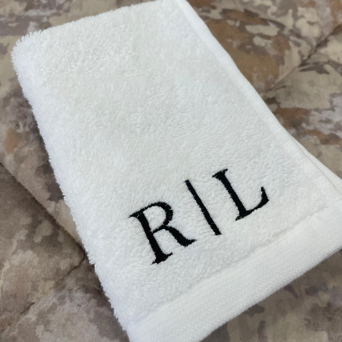 toalha de mãos 30x30 com bordado personalizado