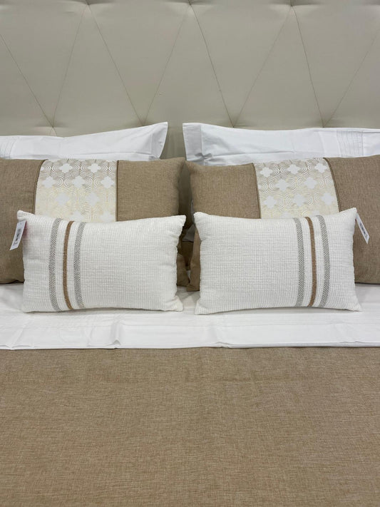 Almofada em Tecido de Alta Qualidade com Brilhos