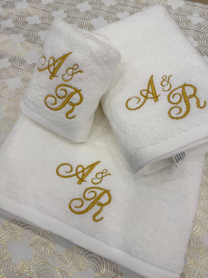 Jogo de Banho Personalizado com duas iniciais manuscritas bordadas (EXCLUSIVO)