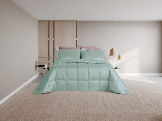 Colcha Bouty lisa URBAN com duas almofadas decorativas