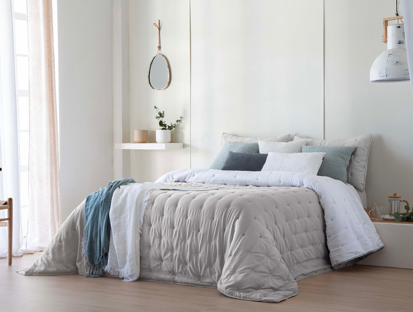 Edredon 250x270 com duas fronhas vazias LIBET