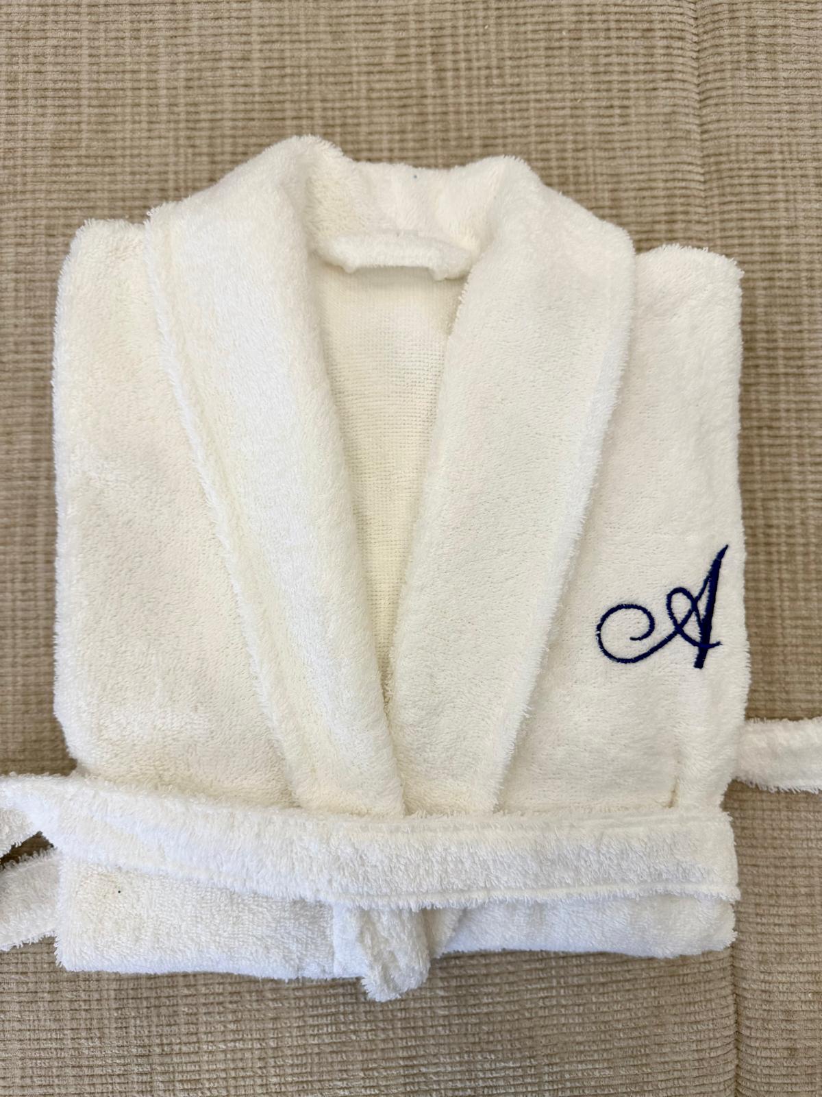 Roupão de Banho em Felpo 100% Algodão com Cinto Ajustável e Bolsos Frontais