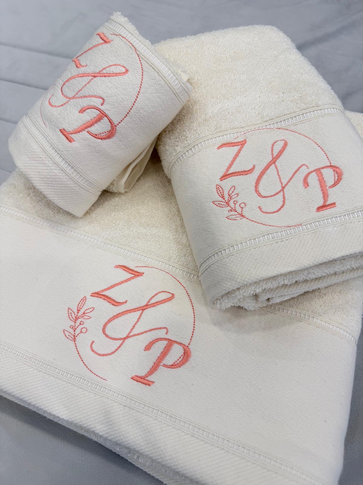 Jogo de Banho Personalizado com Monograma Bordado com duas Iniciais (EXCLUSIVO)