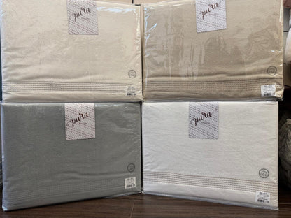 Jogo de Cama em Coralina Liso com lençol de baixo ajustável