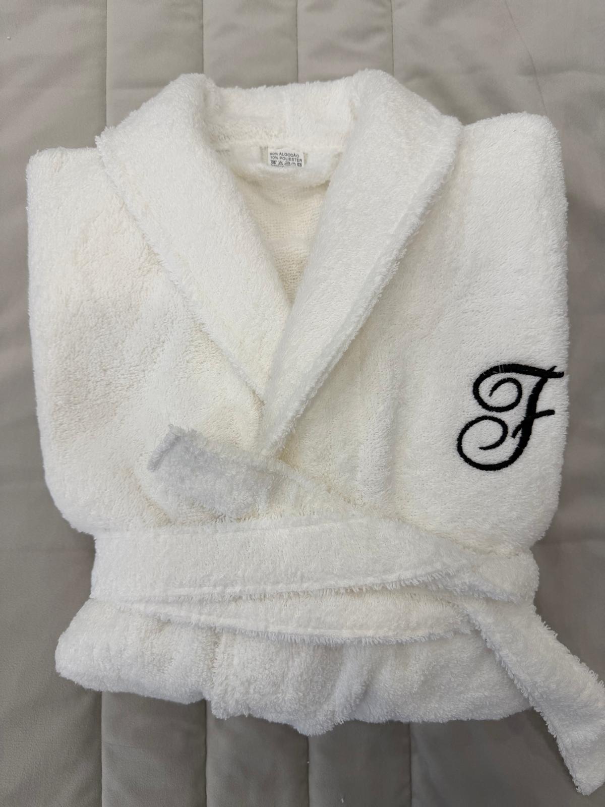 Roupão de Banho em Felpo 100% Algodão com Cinto Ajustável e Bolsos Frontais