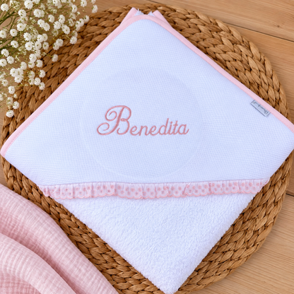 Toalha de banho de bebé com capuz personalizada com nome bordado